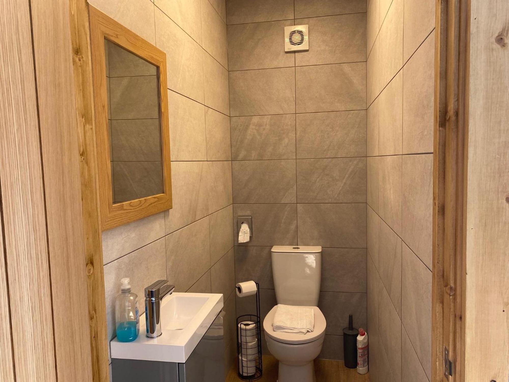 King Richard'S Luxury Lodge - Sleeps Up To 8 ,Dog Friendly ,Near Sherwood Forest At Fairview Farm In Nottingham Set In 88 Acres And Great For Groups,Family Gatherings,Corporate Events Exterior foto